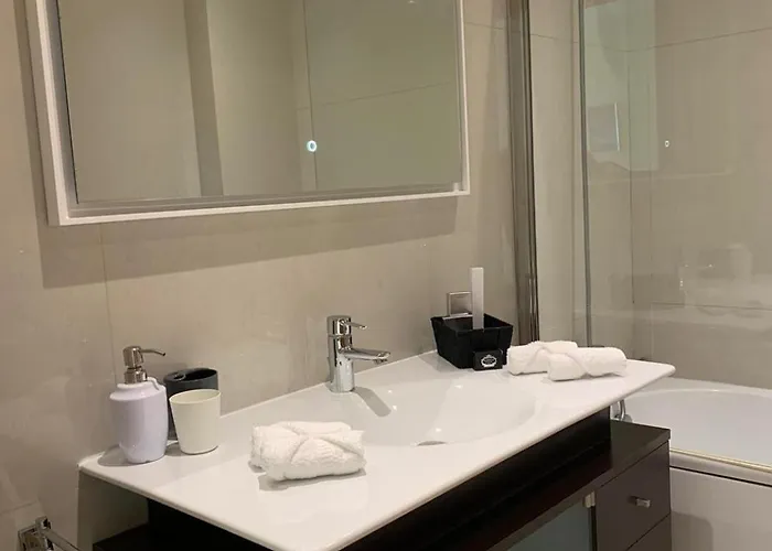 Oasis Bay Lägenhet *