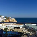 Oasis Bay 4*