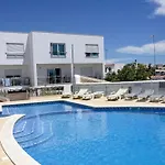 Oasis Bay Gæstehus 4*