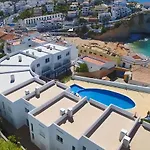 Διαμέρισμα Oasis Bay *