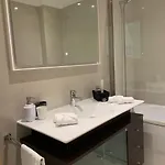Oasis Bay Διαμέρισμα *
